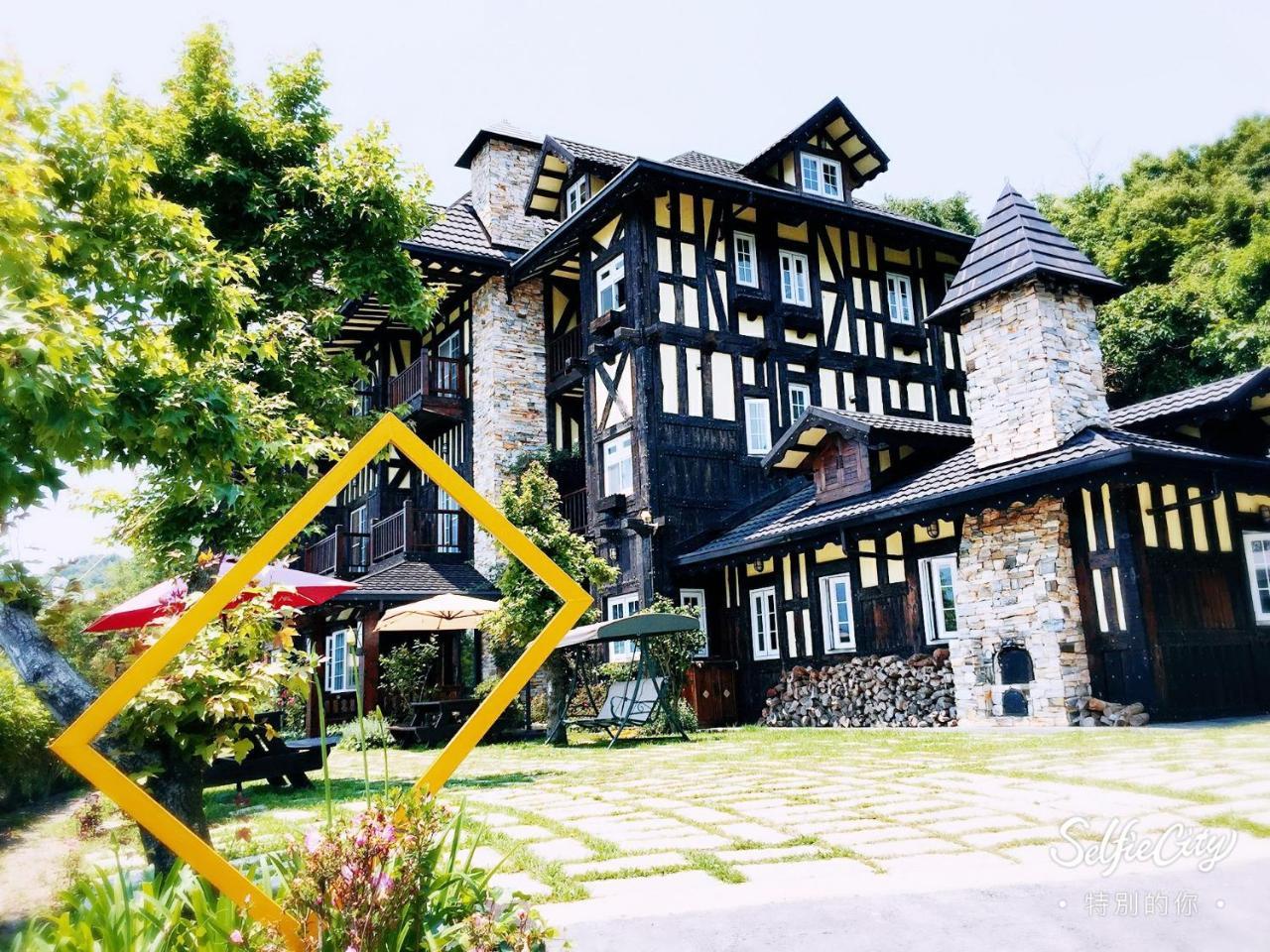 רן-איי Black Forest Manor מראה חיצוני תמונה