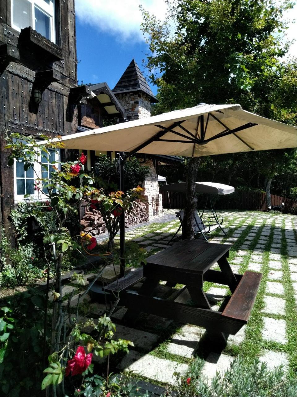 רן-איי Black Forest Manor מראה חיצוני תמונה