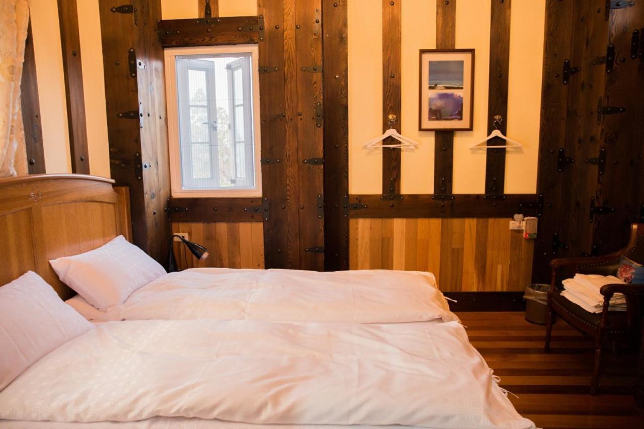 רן-איי Black Forest Manor מראה חיצוני תמונה