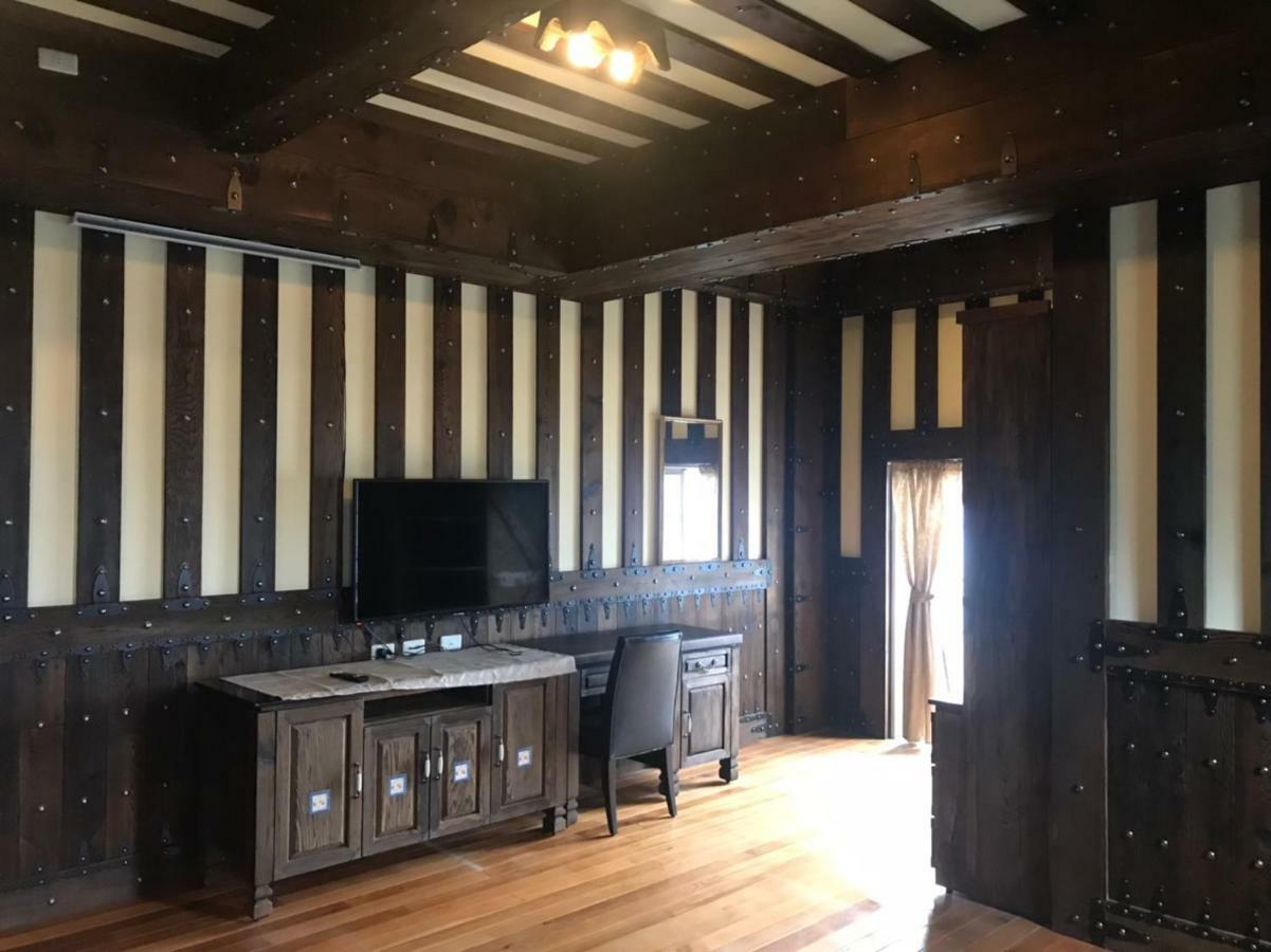 רן-איי Black Forest Manor מראה חיצוני תמונה